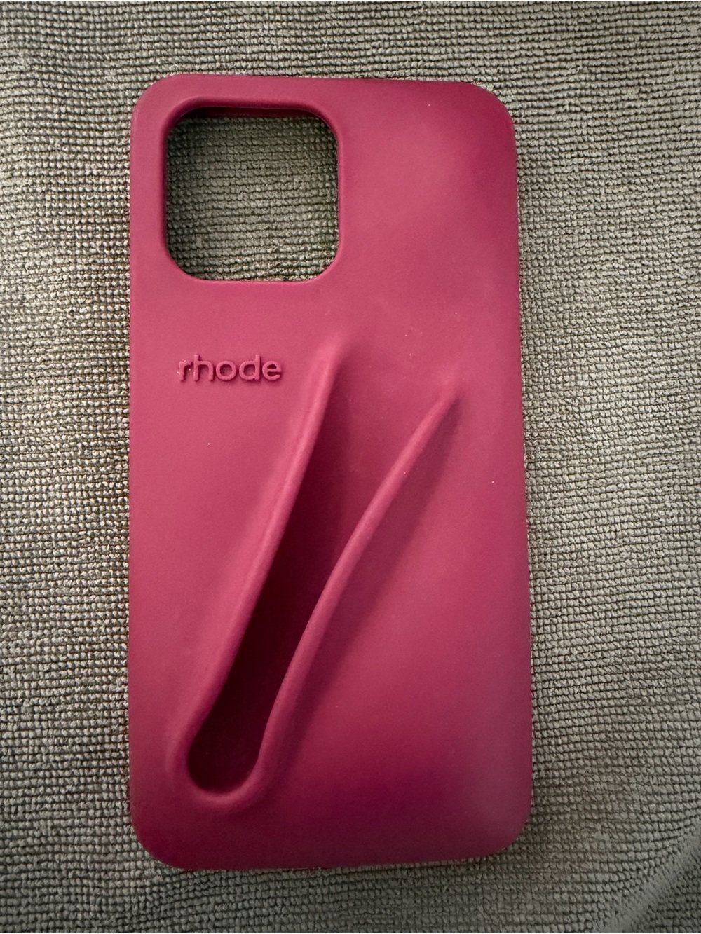 RHODE Magenta Silicone Phone Case with Built-In Grip Channel